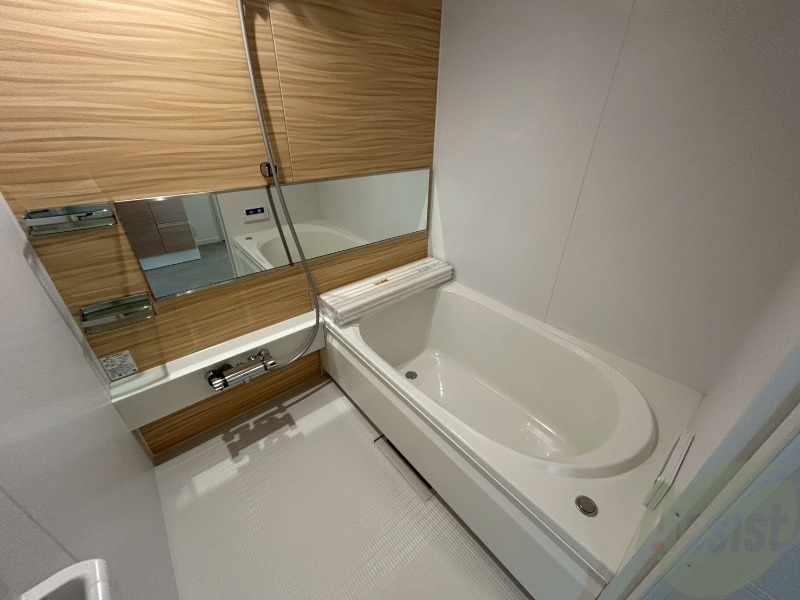 バス・シャワールーム　ユニットバスです。疲れを癒すのに欠かせませんね！