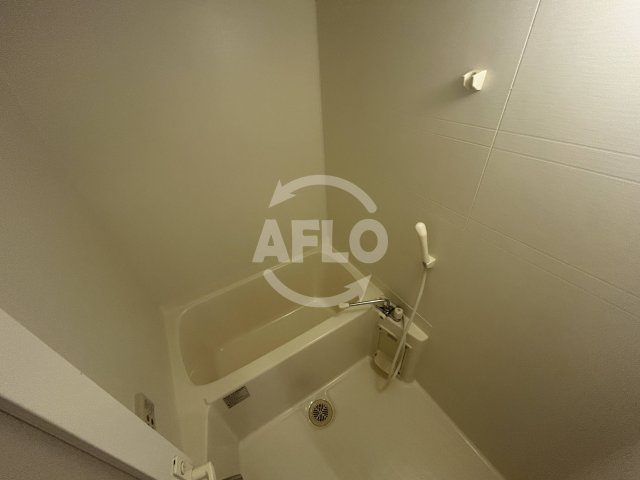 バス・シャワールーム　レフィーナカルム江坂　浴室