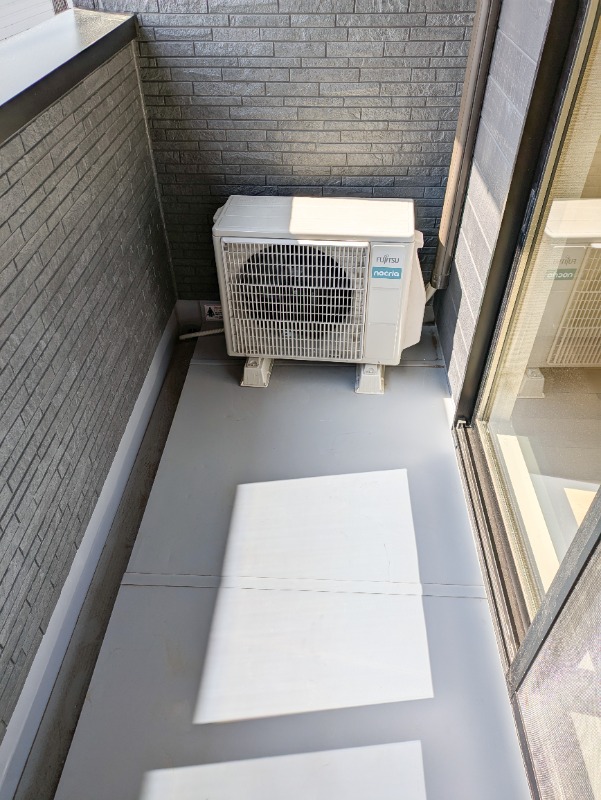 バルコニー　図面と現状に相違がある場合には現状を優先