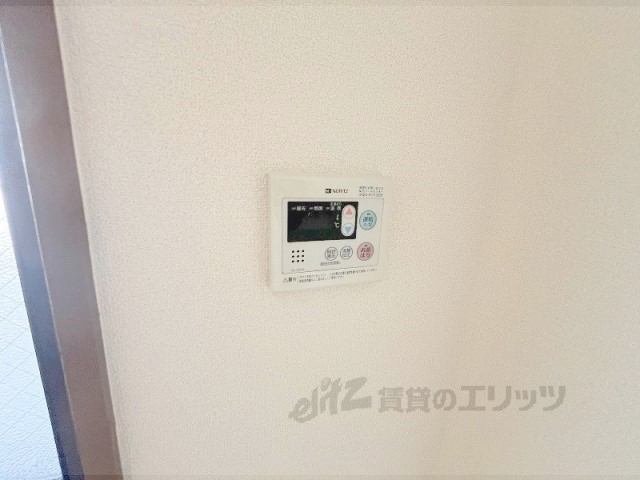 その他設備　給湯器リモコン