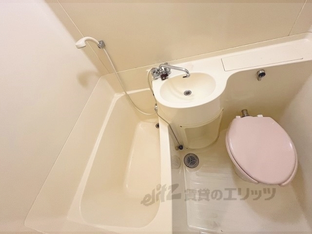 バス・シャワールーム　バス