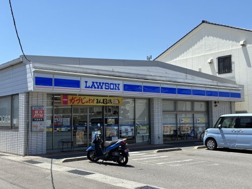 コンビニ　ローソン 徳島城南町四丁目店（コンビニ）まで742m
