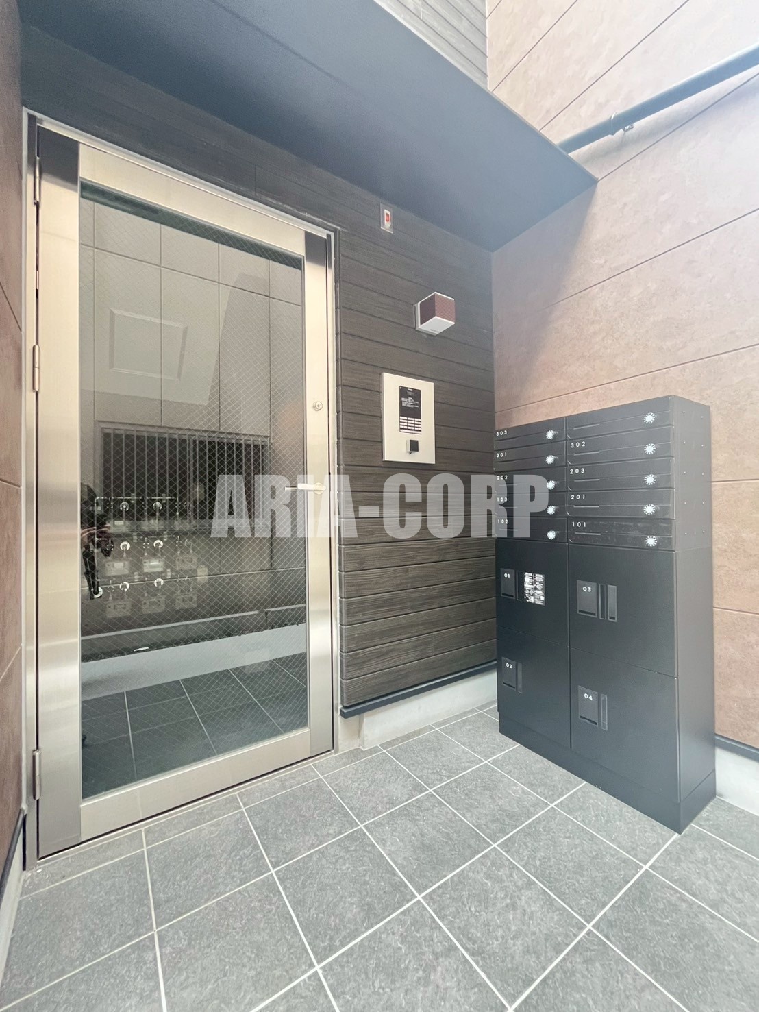 エントランス　おートロックエントランスで防犯面も安心♪宅配BOX設置◎