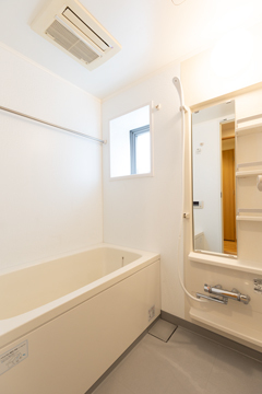 バス・シャワールーム　バス