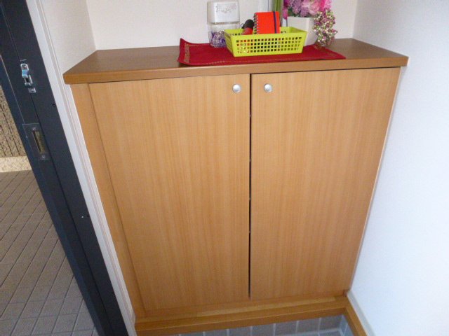 収納　シューズボックス