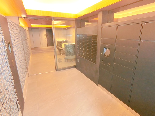 エントランス　防犯カメラTVモニター付オートロック宅配BOXメールBOX管