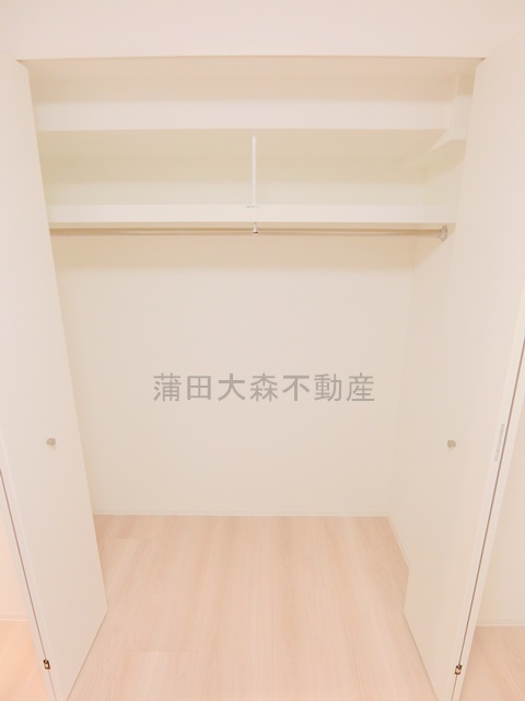 収納　洋室3.5帖の収納　クローゼット