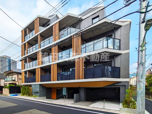 建物外観　2025年8月築　RC鉄筋コンクリート造地上5階建て1DK