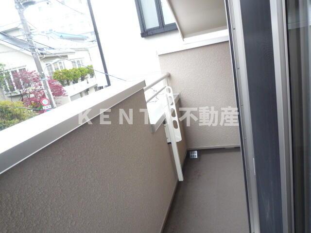 バルコニー　お洗濯にも便利なバルコニー付き