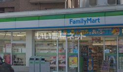 コンビニ　ファミリーマート堺鳳東町店（コンビニ）まで110m