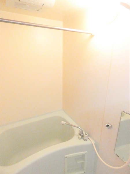 バス・シャワールーム　浴室乾燥機付き