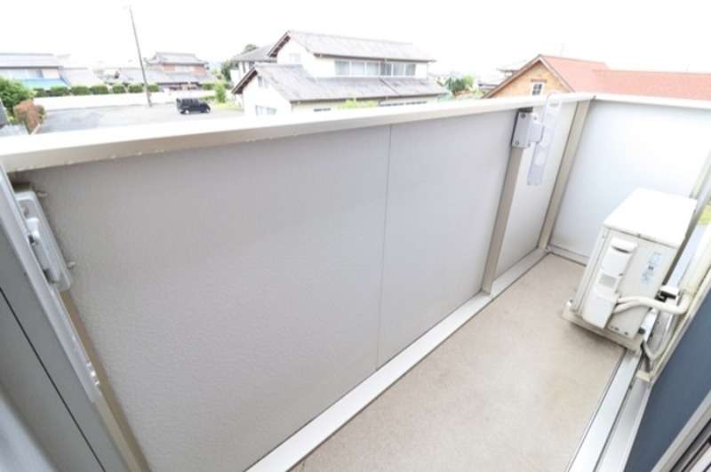 バルコニー　図面と現状に相違がある場合には現状を優先