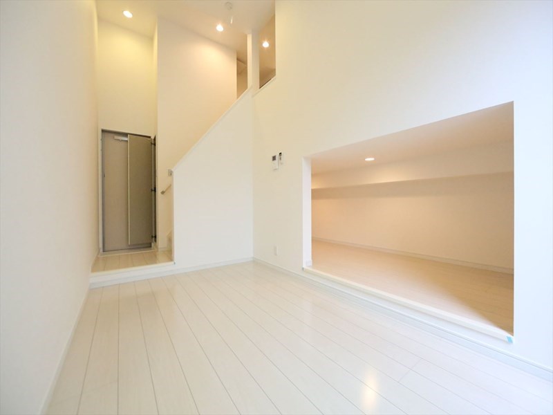 居室・リビング　洋室5.8帖　アンダーロフト5帖　エアコン完備　イメージ写真