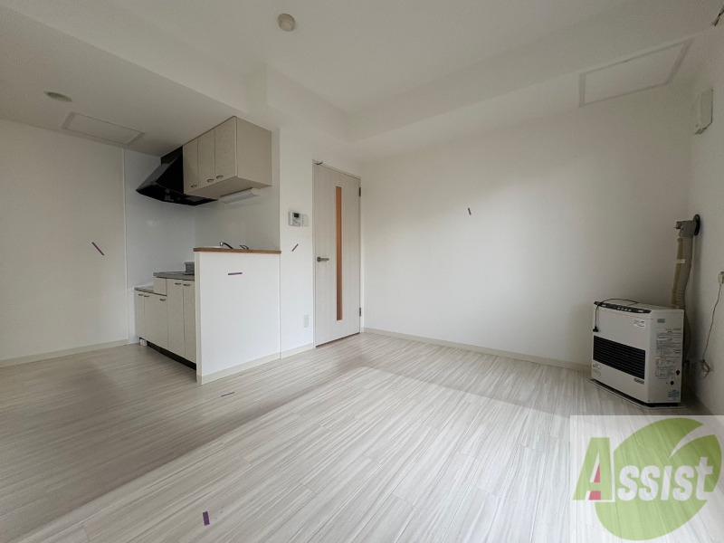 居室・リビング　広くてキレイなお部屋が広がっていて、充実した生活が送れそう。