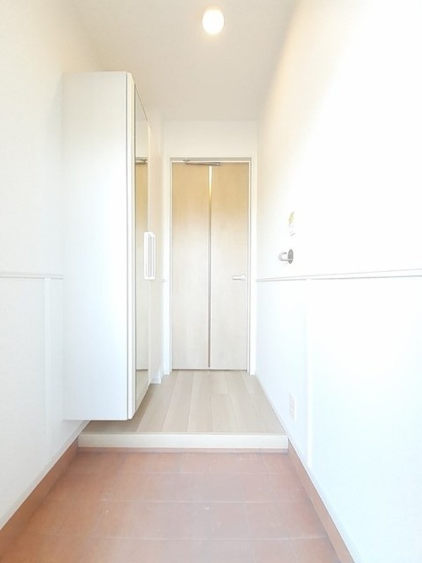 玄関　図面と現状に相違がある場合には現状を優先