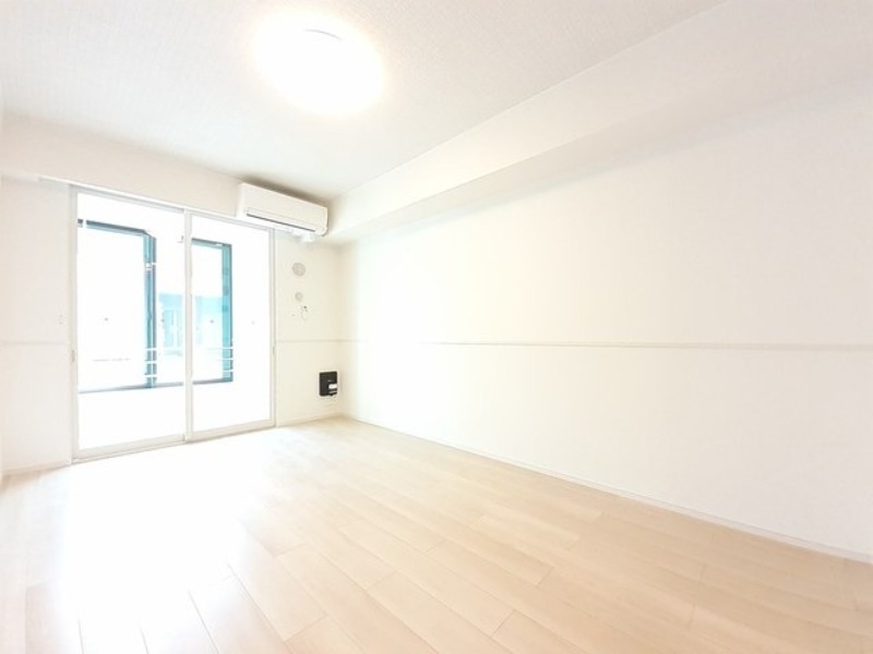 居室・リビング　図面と現状に相違がある場合には現状を優先