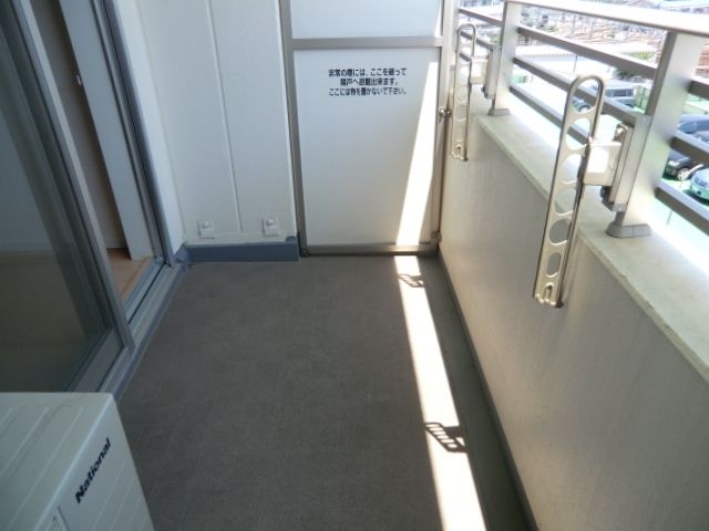 バルコニー　奥行きたっぷりバルコニー