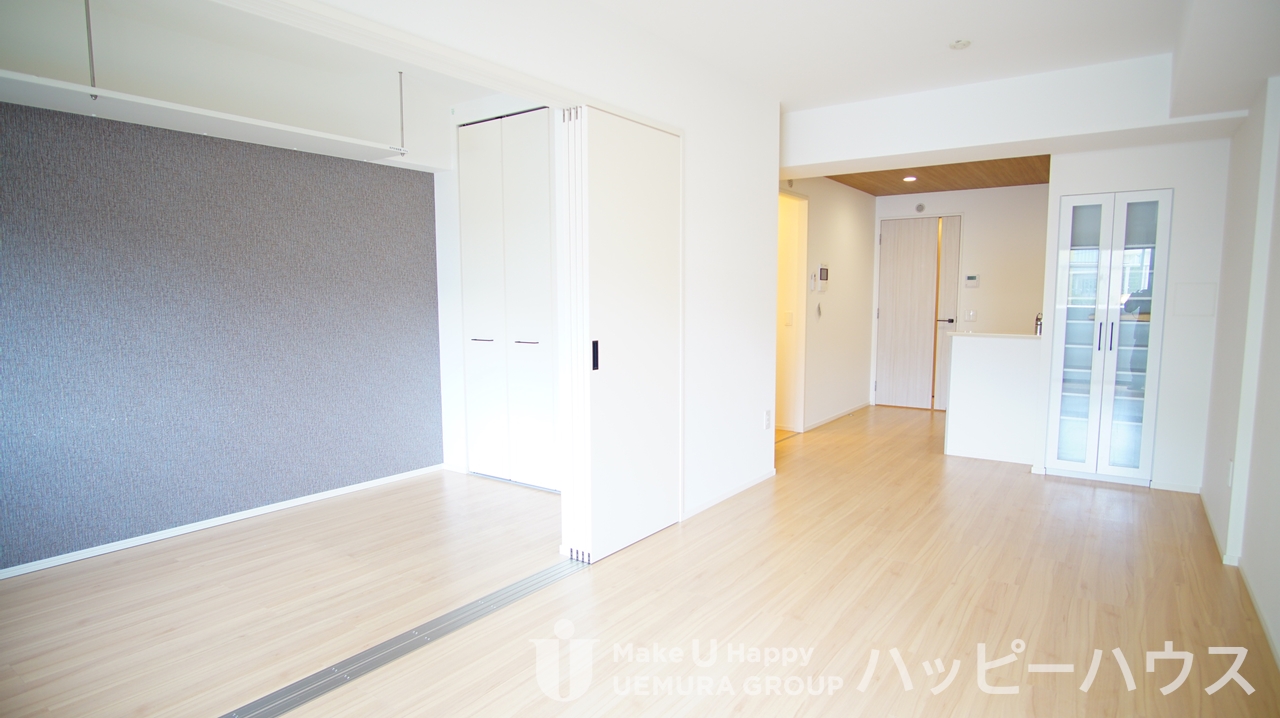 居室・リビング　反転タイプ参考写真