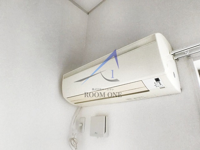 その他　エアコン付です。