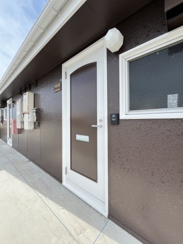 玄関　201号室　イメージ