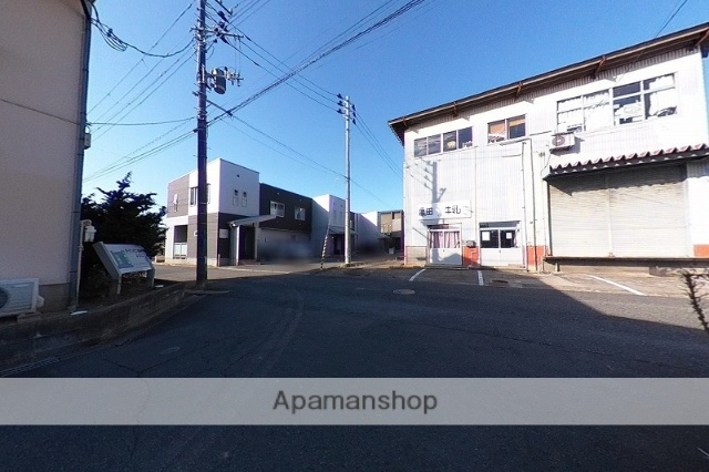 その他　側面道路（その他）まで0m