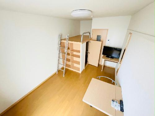 収納　部屋によってTVの大きさ異なります。