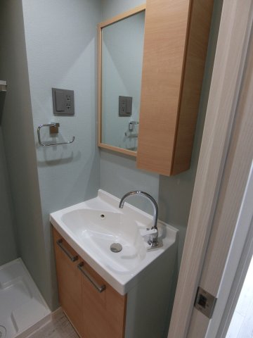 洗面設備　他のお部屋の参考写真となります。
