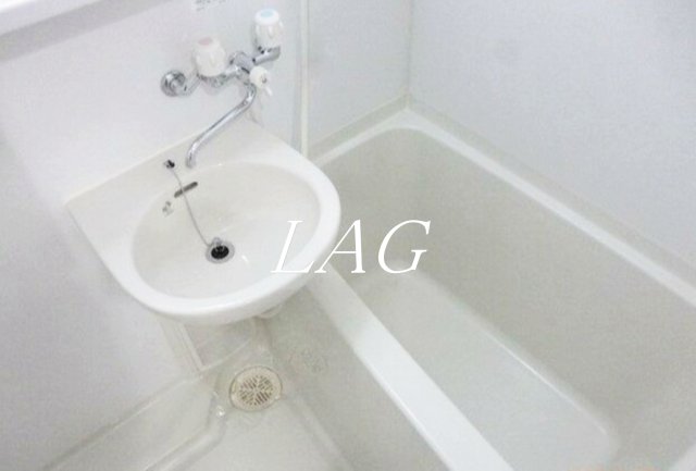 バス・シャワールーム　お風呂です。