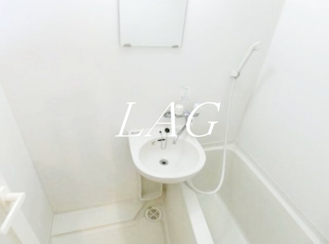 バス・シャワールーム　お風呂です。