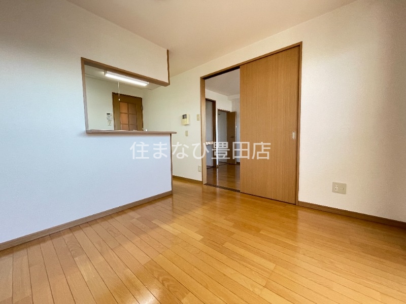 居室・リビング　同型別部屋写真