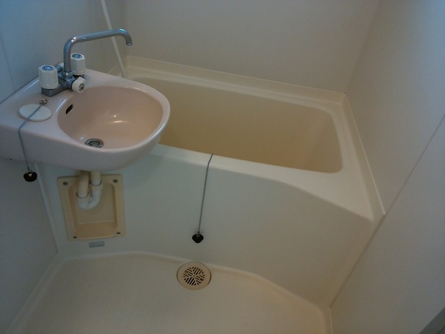 バス・シャワールーム　バス