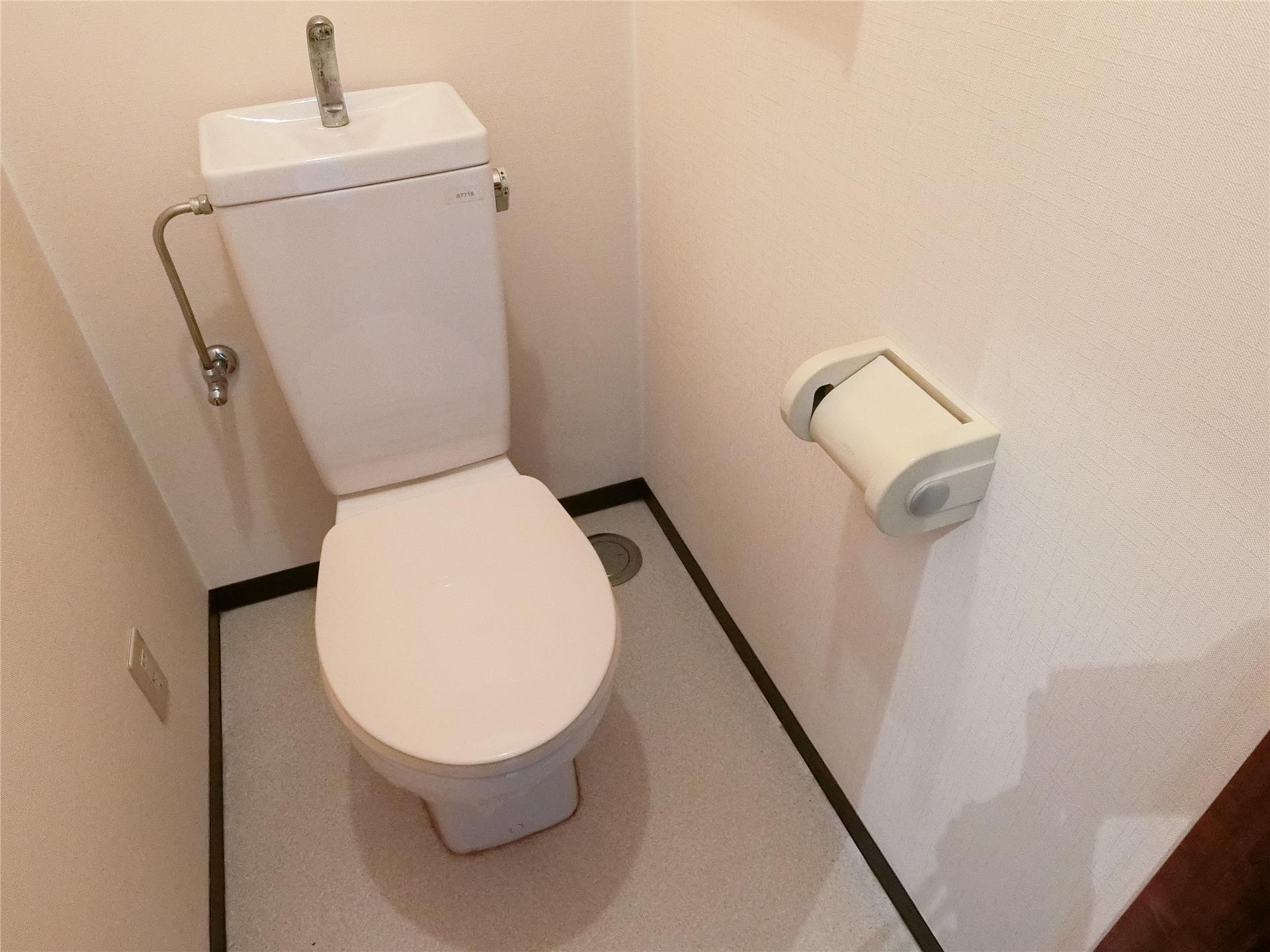 トイレ　お掃除のしやすい洋式トイレです♪