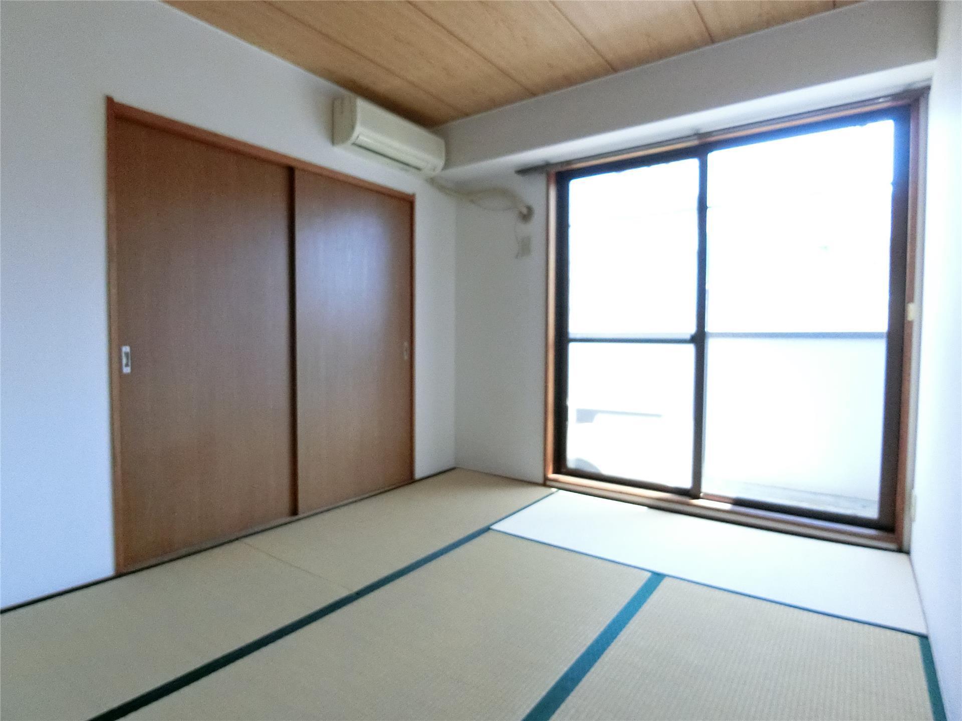 居室・リビング　ゆったりとくつろげるエアコン付きの和室6帖♪