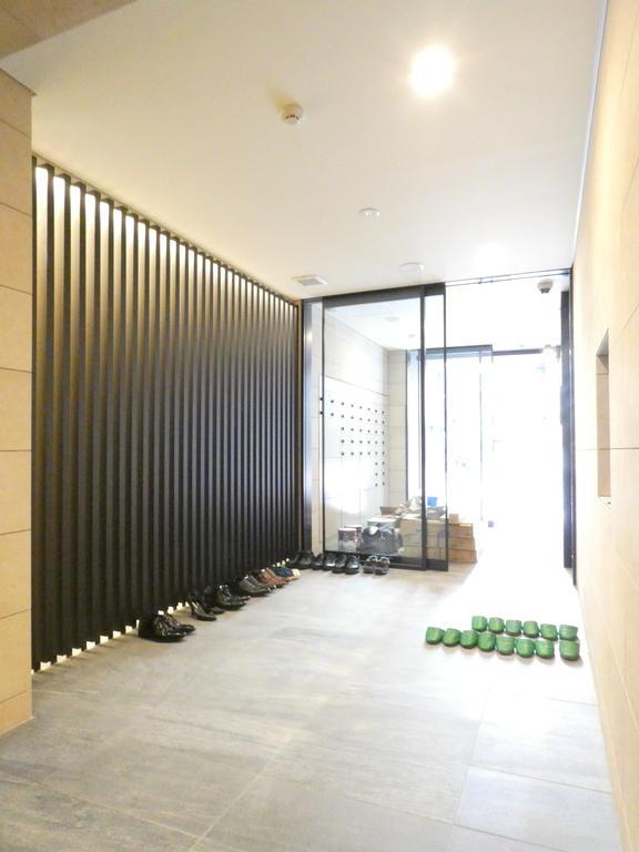 エントランス　エントランス