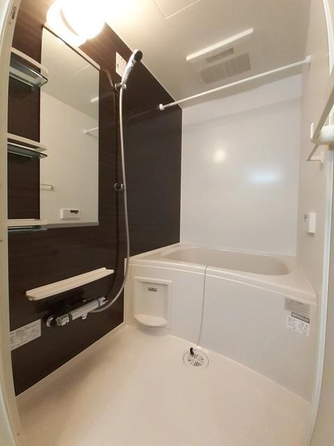 バス・シャワールーム　バスルーム