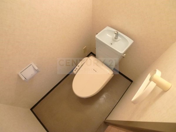 トイレ　反転タイプ