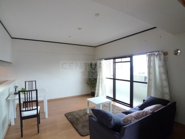 居室・リビング　反転タイプ