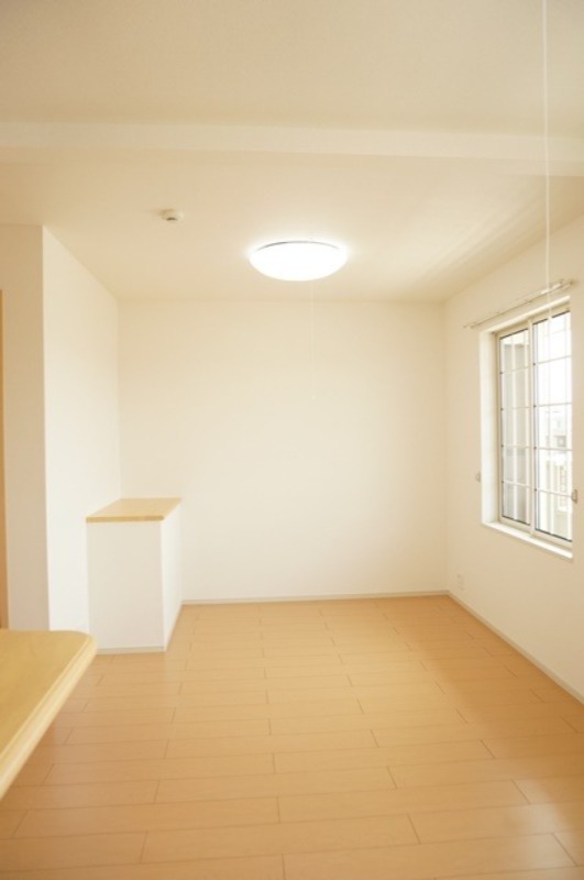 居室・リビング　図面と現状に相違がある場合には現状を優先