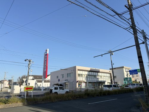 その他　岡崎信用金庫 豊橋柱支店（その他）まで820m
