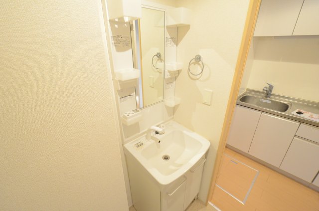 洗面設備　洗髪洗面化粧台付き♪