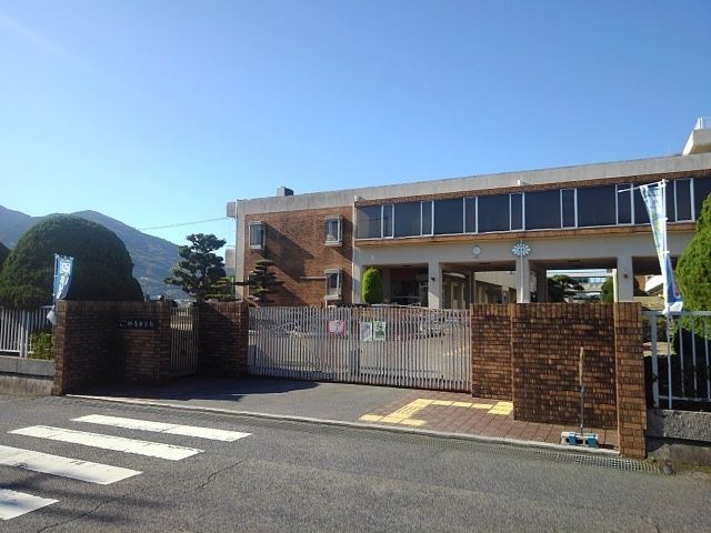 中学校　かつらぎ町立妙寺中学校様（中学校）まで200m