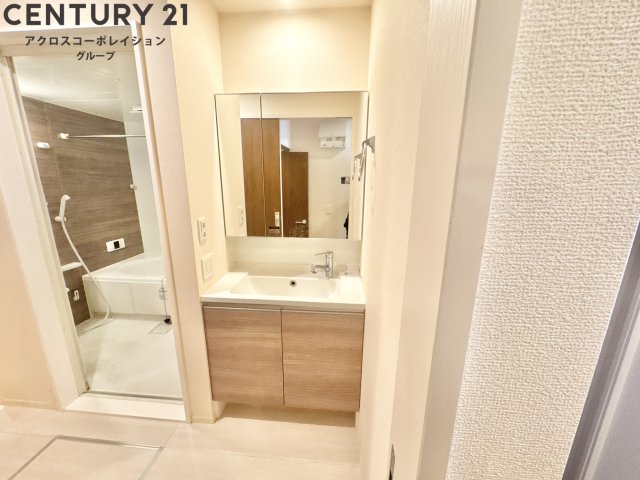 洗面設備　独立洗面台で身支度をすべて済ませてしまいましょう