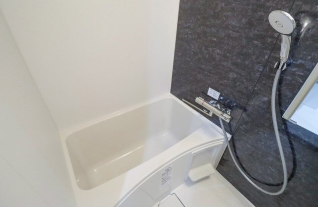 バス・シャワールーム　風呂