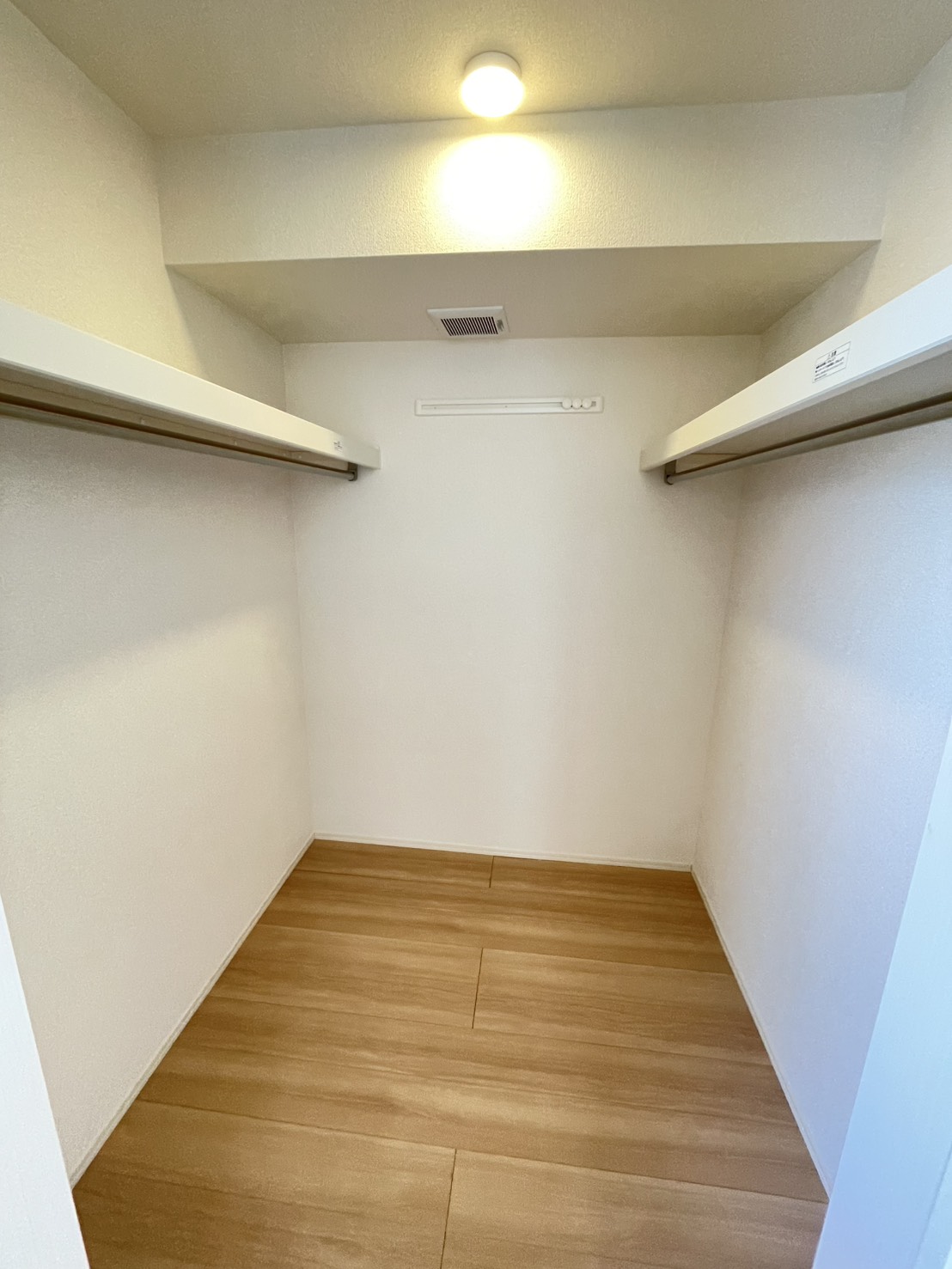 収納　ウォークインクローゼット