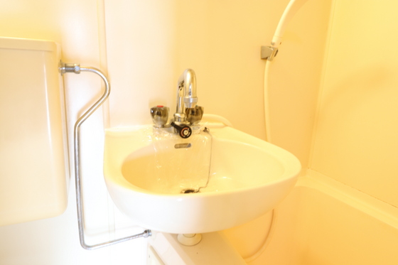 洗面設備　※別部屋の写真です