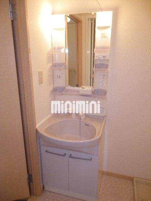 洗面設備　朝には欠かせませんね。