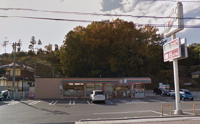 コンビニ　セブン-イレブン 東広島高美が丘店（コンビニ）まで1130m