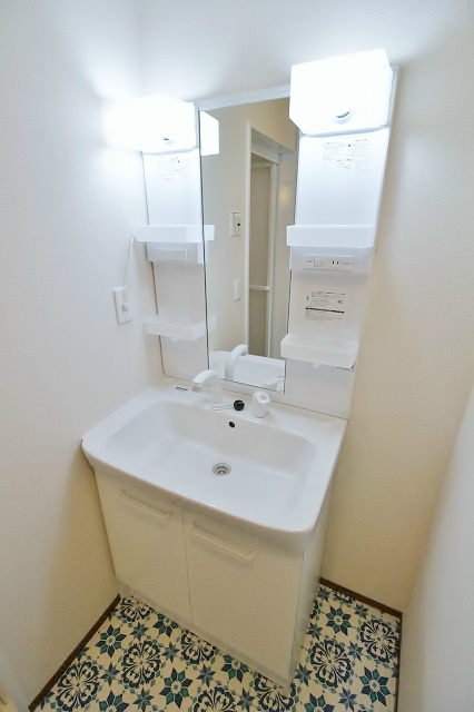 洗面設備　シャプードレッサー