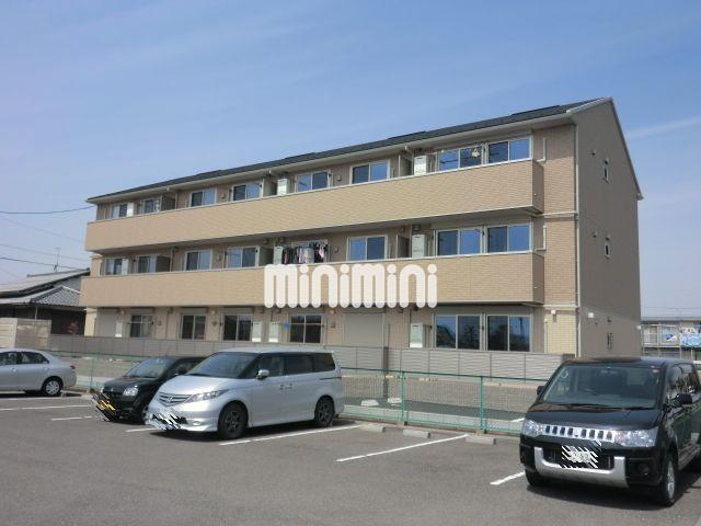 建物外観　オートロック付。１階は庭付です。