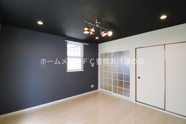 居室・リビング　同型別部屋写真